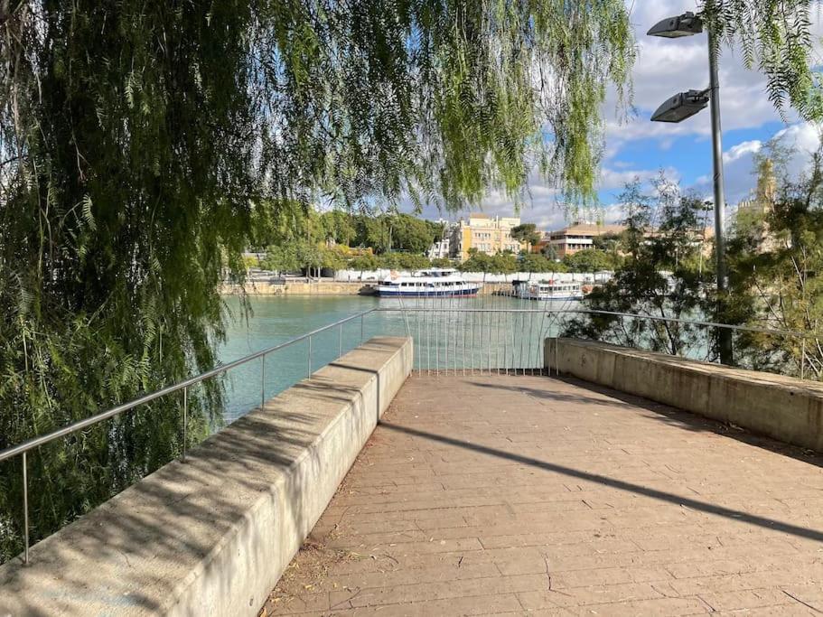 Selva La Bella. En El Corazon De Triana Apartment เซบีญา ภายนอก รูปภาพ